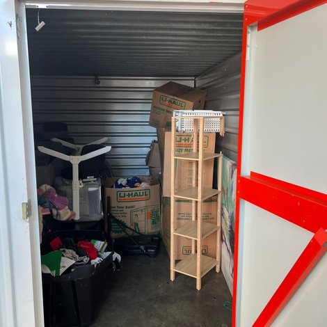 10 x 10 storage unit in Florence, SC