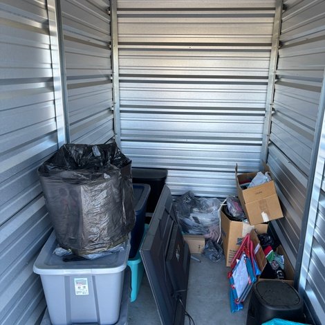 5 x 10 storage unit in Winterville, NC