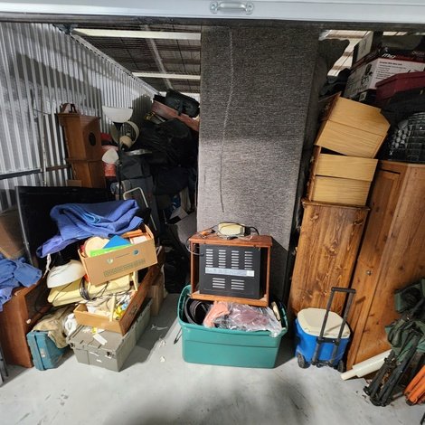 10 x 15 storage unit in Unknown, MA