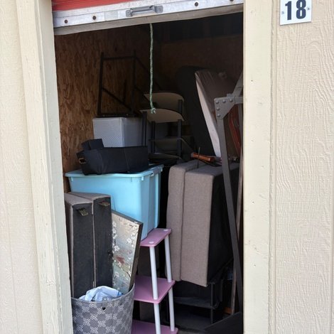 5 x 10 storage unit in Unknown, NC
