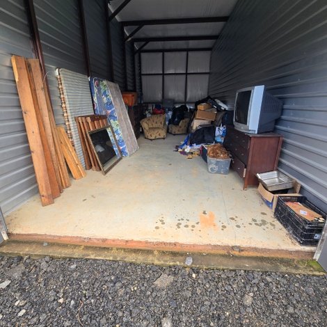 12 x 30 storage unit in Henderson, NC