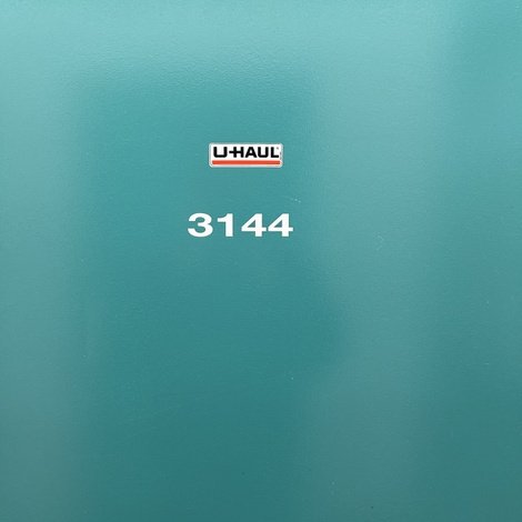 5 x 10 storage unit in Oakland, CA