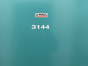 5 x 10 unit in Oakland