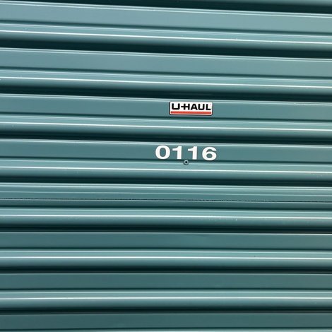 4 x 7 storage unit in Oakland, CA