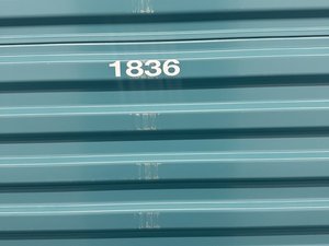 10 x 20 unit in Oakland