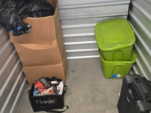 5 x 5 storage unit in Burlington, MA