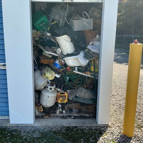 5 x 10 storage unit in Unknown, NC