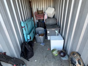 5 x 10 storage unit in Dry Ridge, KY