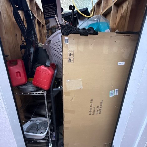 5 x 8 storage unit in Murfreesboro, TN
