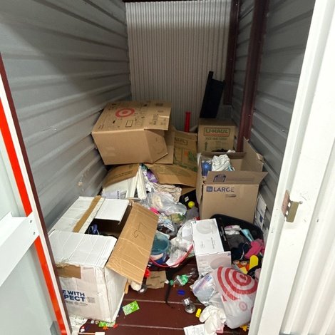 5 x 10 storage unit in Nashville, TN