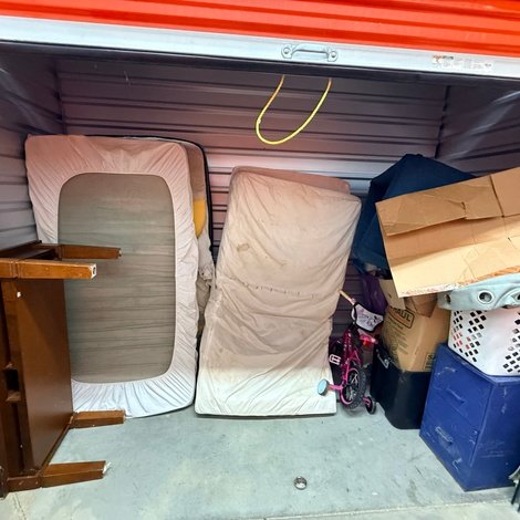 10 x 5 storage unit in LaVergne, TN