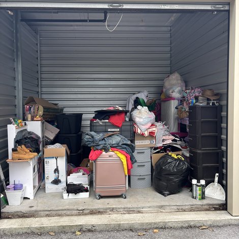 10 x 10 storage unit in Georgetown, KY