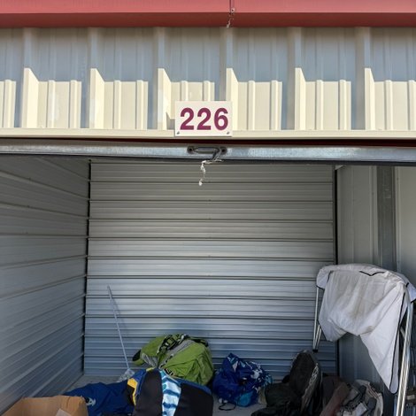 10 x 9 storage unit in Bunnell, FL
