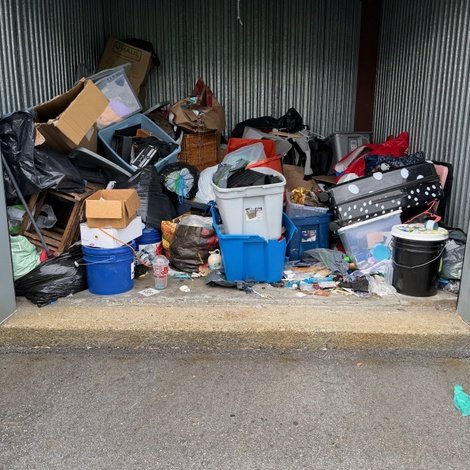 10 x 10 storage unit in Worcester, MA