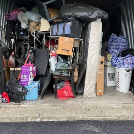10 x 15 storage unit in Worcester, MA