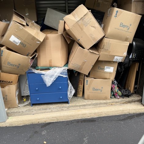 7 x 10 storage unit in Worcester, MA