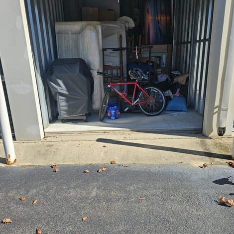 10 x 15 storage unit in Kingston, MA