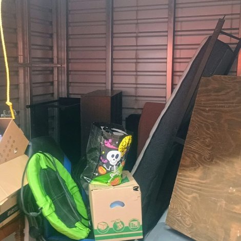 10 x 10 storage unit in Rte 3 Tilton, NH