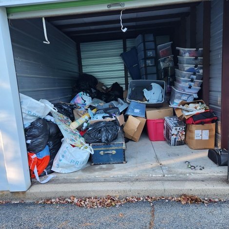 10 x 15 storage unit in Oxford, MA