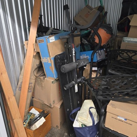 10 x 10 storage unit in Norwood, MA