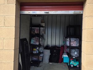 7 x 9 unit in Amelia Court House