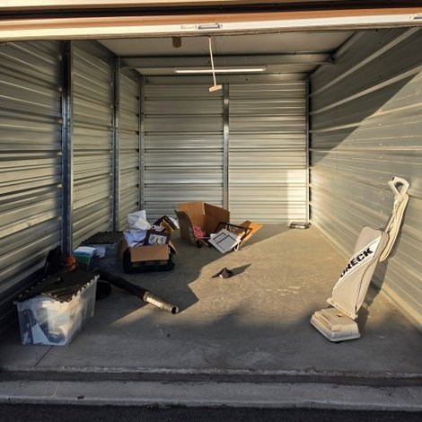 10 x 15 storage unit in Yakima, WA