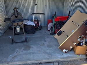 10 x 10 storage unit in Tyngsboro, MA