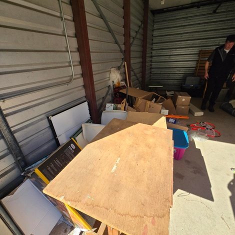 10 x 20 storage unit in Burlington, MA