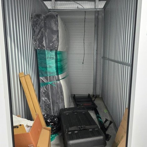 5 x 10 storage unit in Burlington, MA