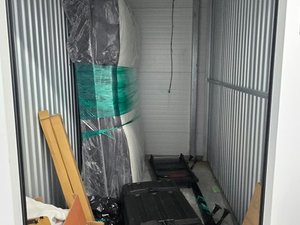 5 x 10 storage unit in Burlington, MA