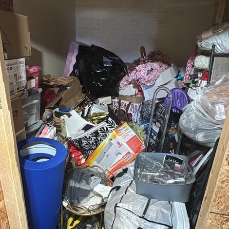 7 x 8 storage unit in Albany, NY