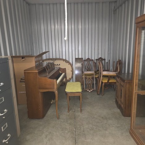 10 x 15 storage unit in West Columbia, SC
