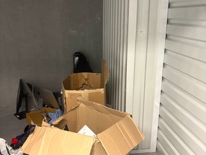 10 x 10 storage unit in Lincoln, NE