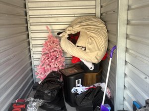 5 x 10 storage unit in Lincoln, NE