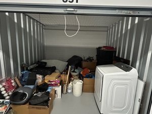 10 x 10 storage unit in Newton Grove, NC