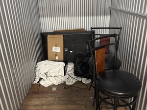 5 x 10 storage unit in Worcester, MA