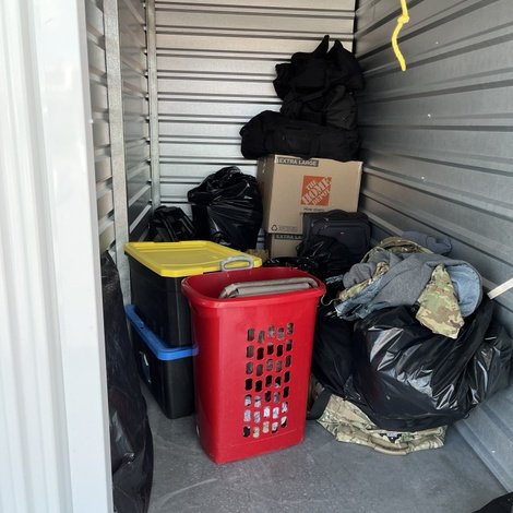 5 x 10 storage unit in El Paso, TX