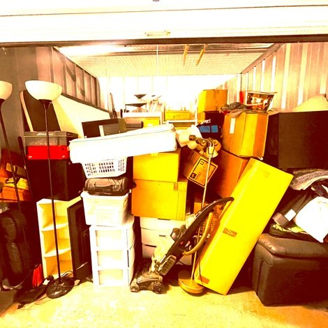 10 x 10 storage unit in Lexington, KY