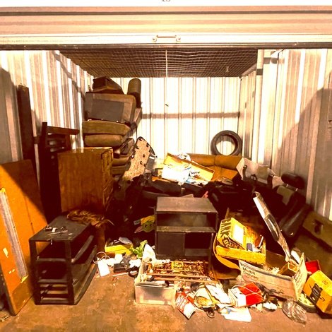 10 x 10 storage unit in Lexington, KY