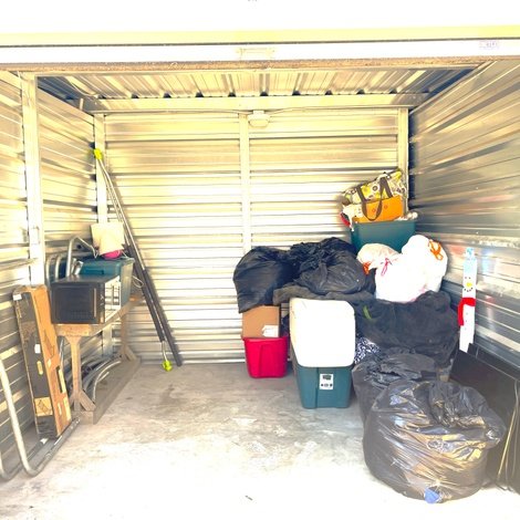 10 x 10 storage unit in Nicholasville, KY