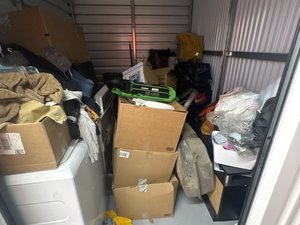 6 x 10 unit in Blvd Sacramento