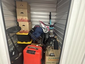 5 x 5 unit in Blvd Sacramento