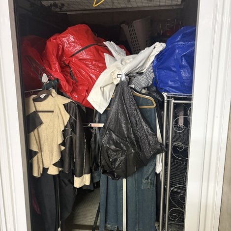 8 x 12 storage unit in Roseville, CA