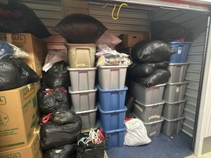10 x 15 unit in Roseville