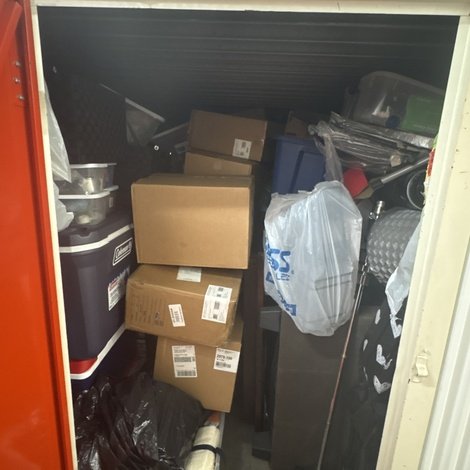 10 x 15 storage unit in Unknown, CA