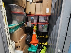5 x 5 unit in Quincy
