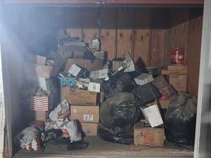 10 x 10 storage unit in Oakdale, CA