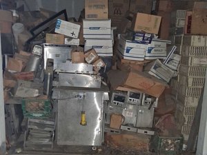 10 x 10 storage unit in Oakdale, CA
