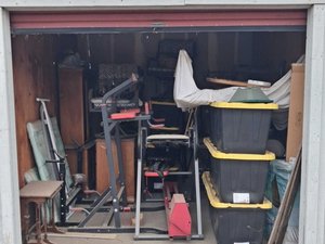 10 x 10 storage unit in Oakdale, CA