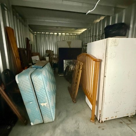 10 x 15 storage unit in Aberdeen, NC